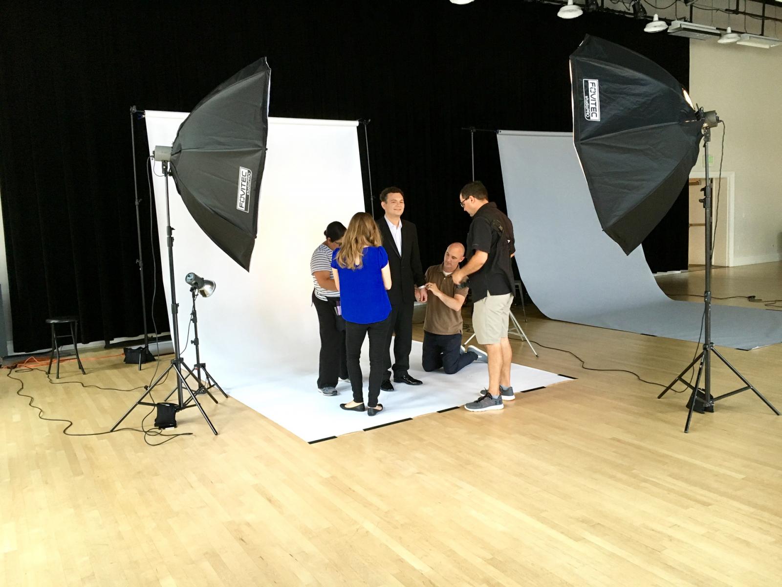 Photographer Jeremy Enlow behind the scenes with the Van Cliburn 2017 Finalists